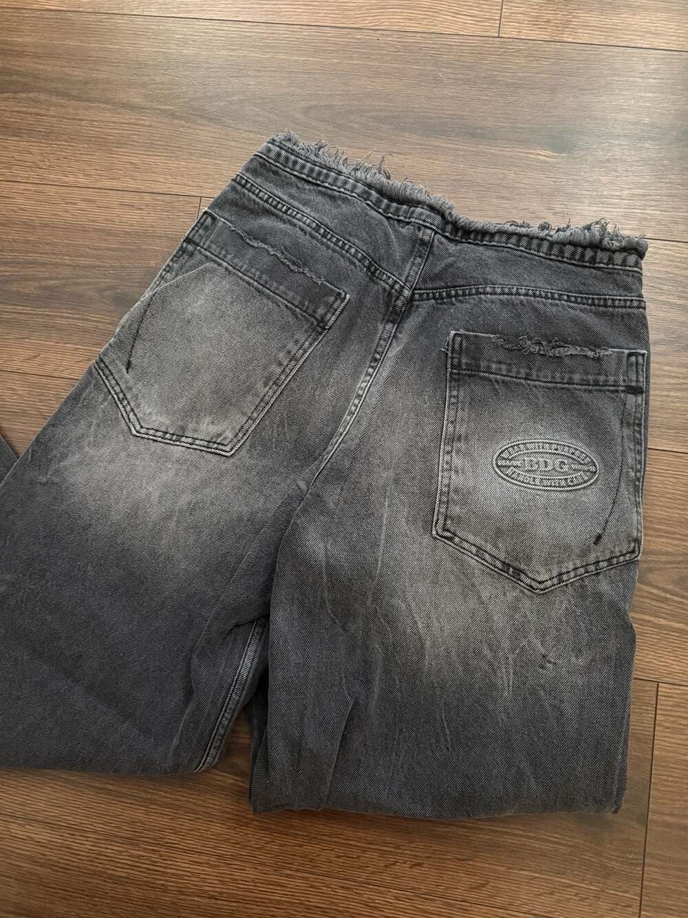 BDG Black Raw Hem Jaya Baggy Jeans Size 27in - Picture 8 of 9